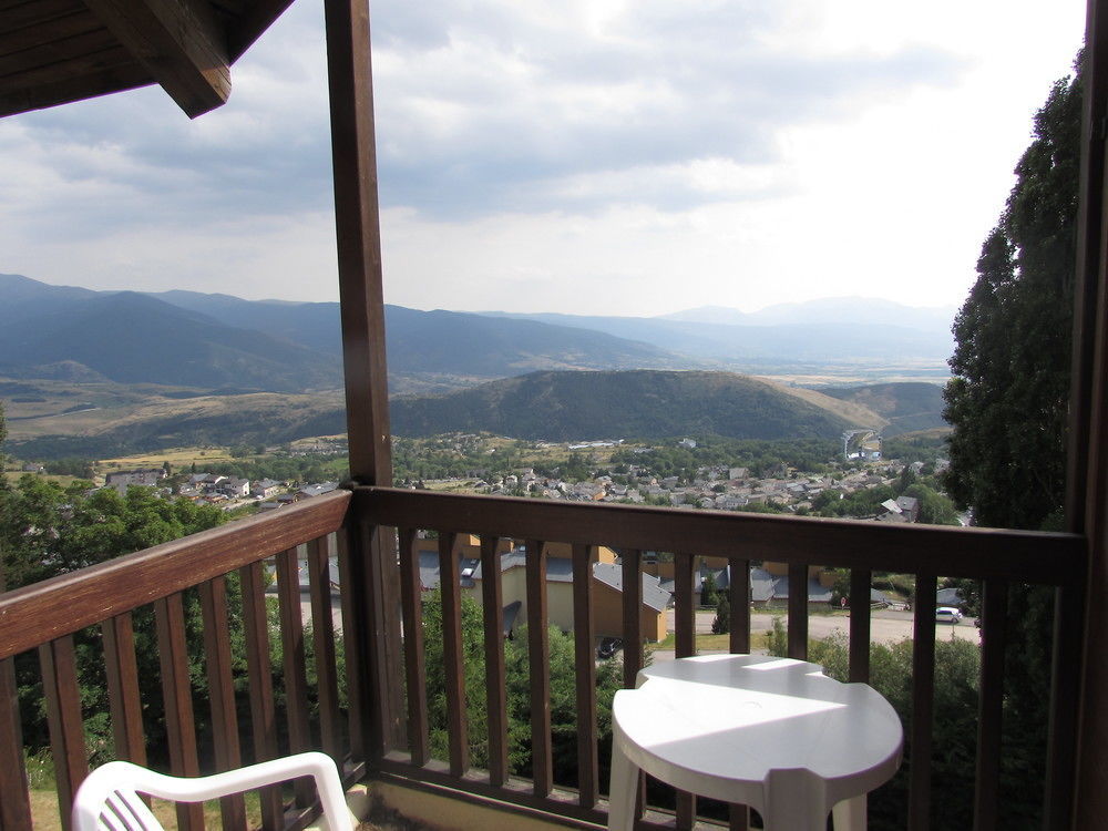 Les Balcons Du Soleil Aparthotel Font-Romeu-Odeillo-Via Exteriör bild